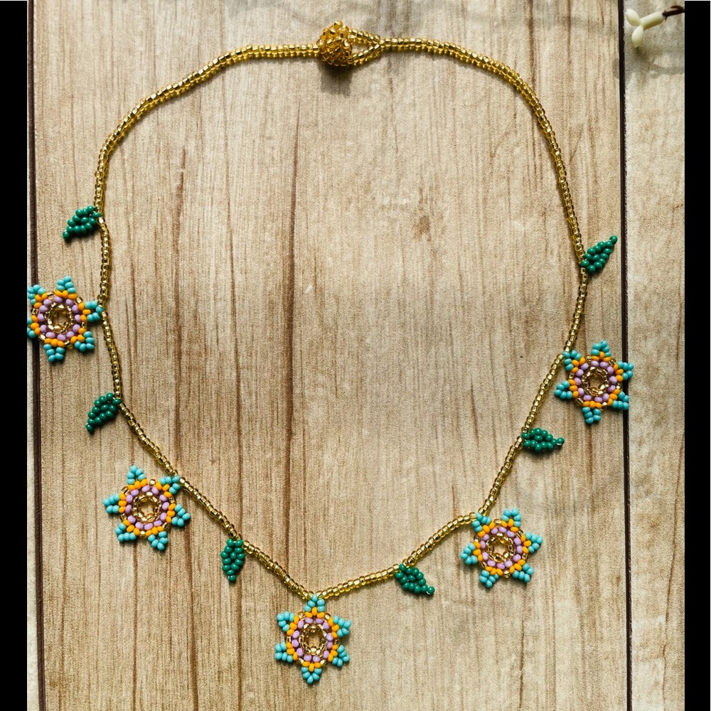 Native Cora Artisan Beaded Necklace ✨